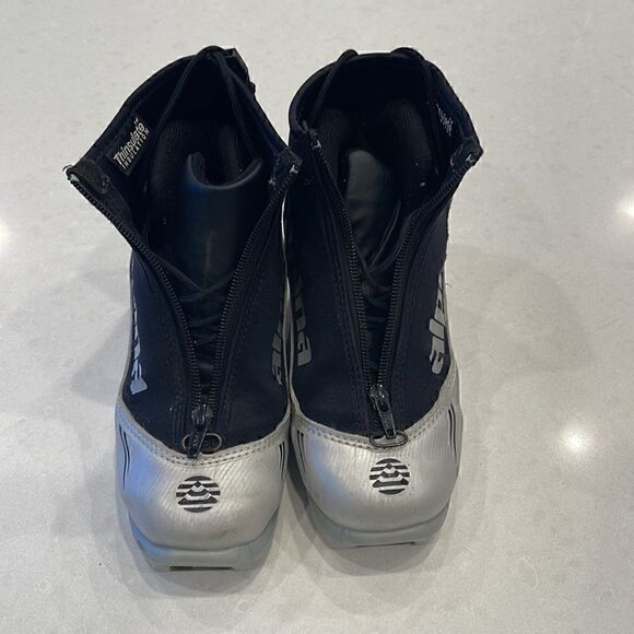 Alpina Cross Country Skiing Kids Boots - Black and Silver - NNN Binding - Picture 2 of 11